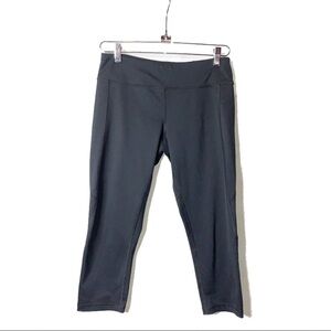 EXPRESS Black Core Performance Capri Leggings M